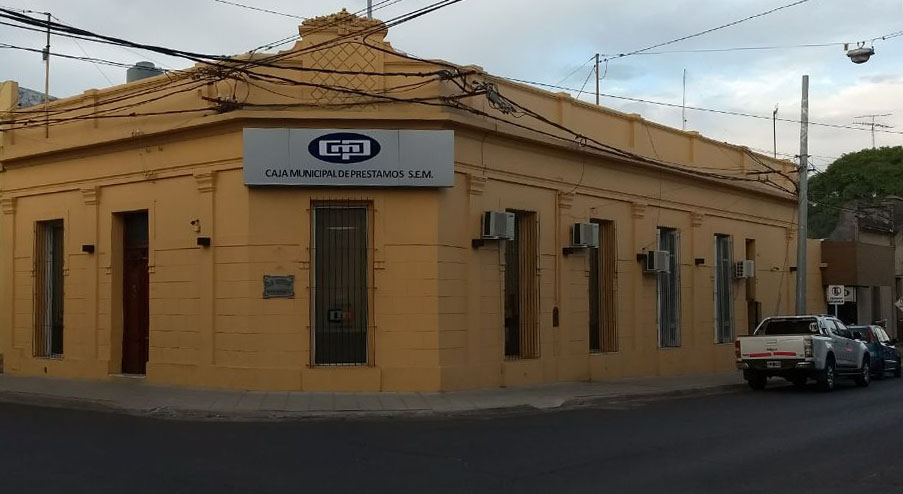 Frente Edificio Caja Municipal de Préstamos S.E.M.